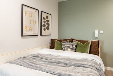 Bronze Studio - Image 1